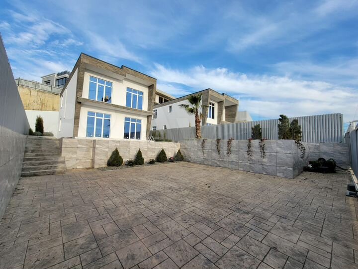 Коттедж 185 м² на участке 5,9 сот.