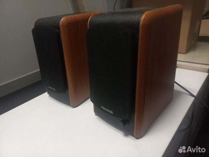 Деревянные колонки Microlab