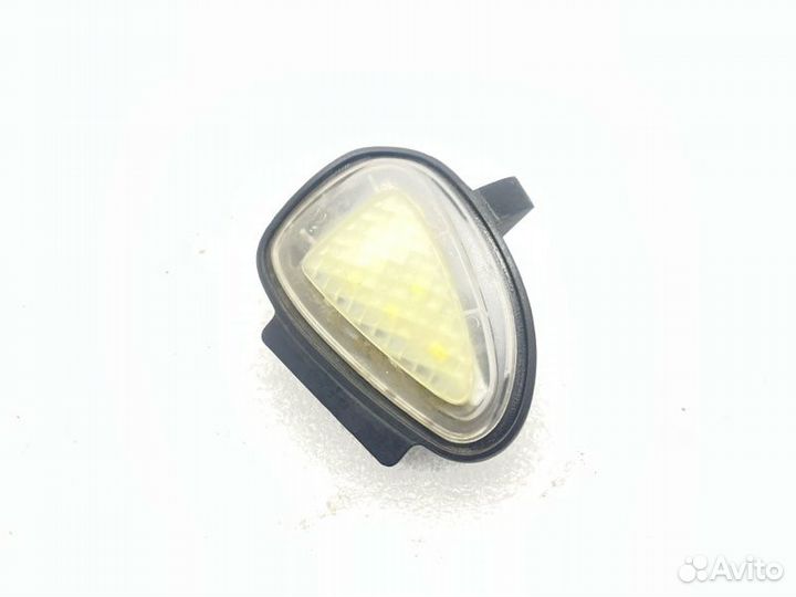 Подсветка зеркала левая Volkswagen Golf 6 2010