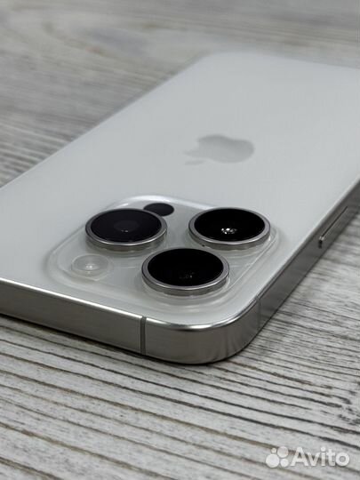 iPhone 15 Pro, 256 ГБ