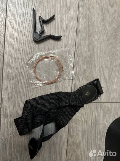 Акустическая гитара бу