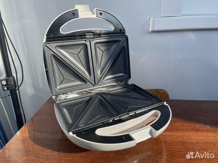 Бутербродница Hotter