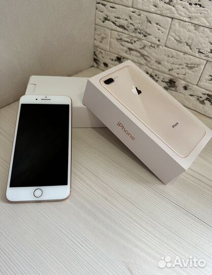 Телефон iPhone 8 plus