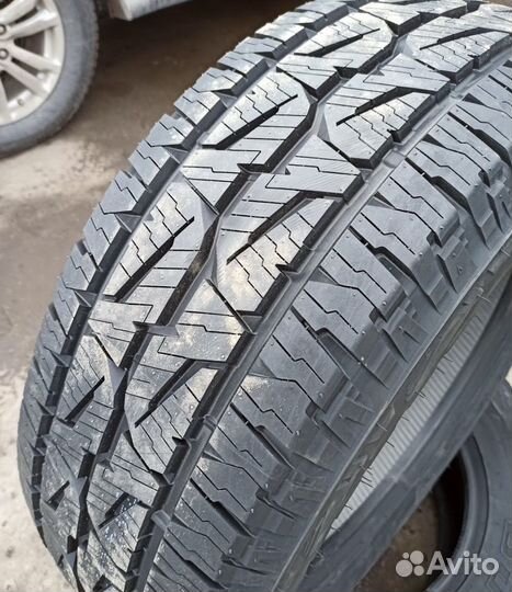 Bridgestone Dueler A/T 001 285/75 R16 116R