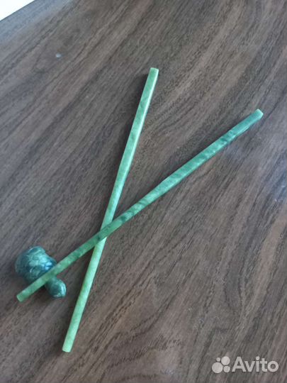 Китайский палочки из нефрита