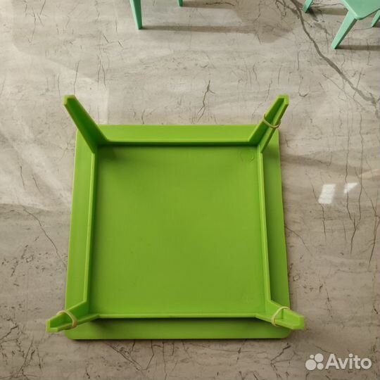 Кукольная мебель стол и 4 табуретки пластмасса