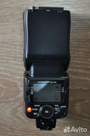 Вспышка Nikon speedlight SB-700