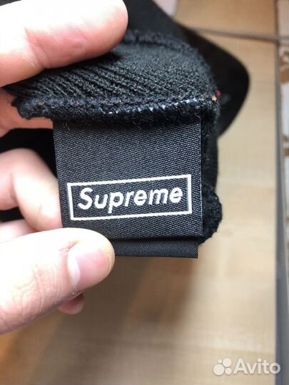 Шапка supreme new era
