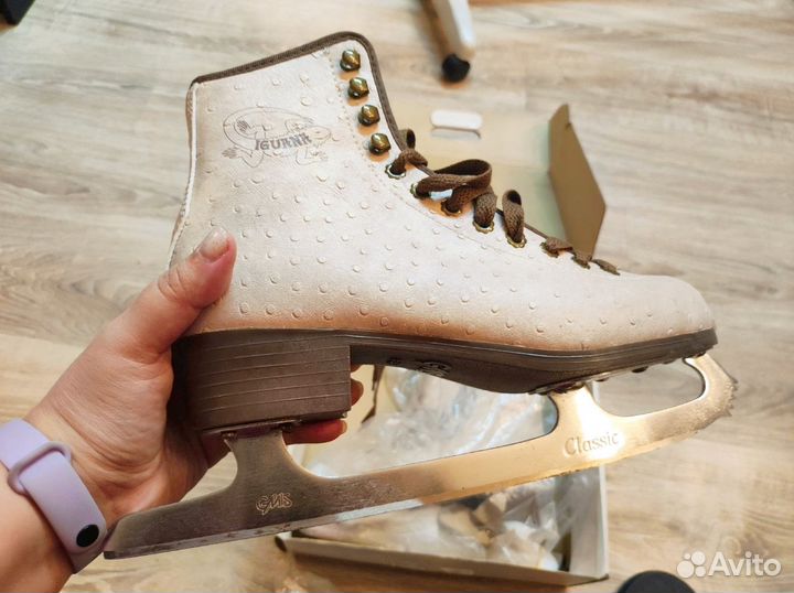 Коньки фигурные iguana 41 размер