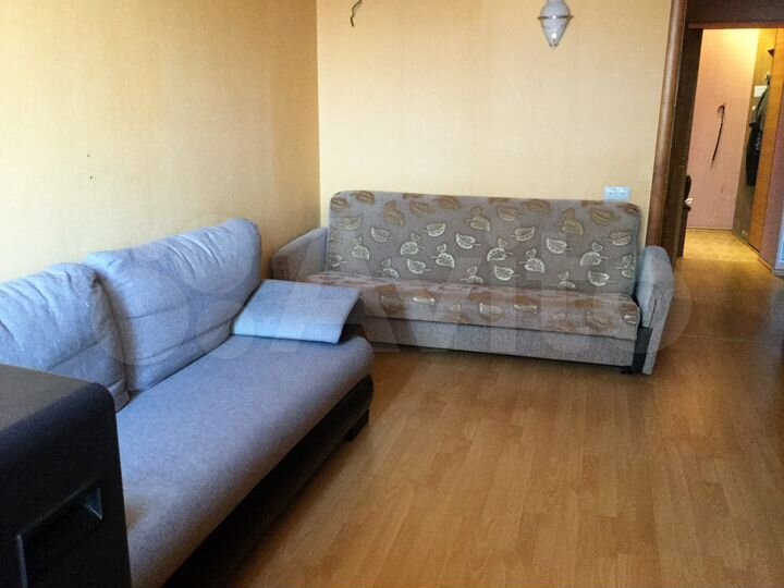 2-к. квартира, 54 м², 4/10 эт.