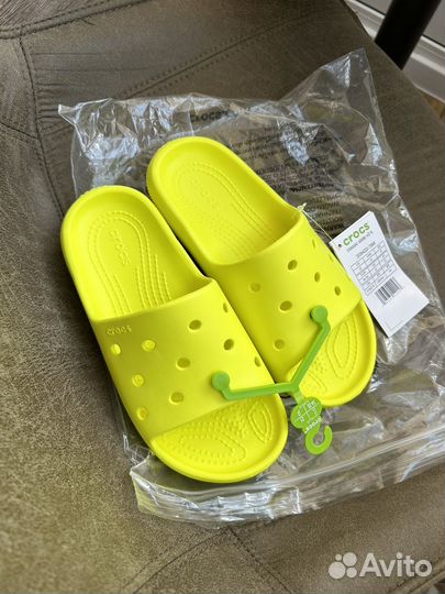 Шлепанцы Crocs J3 новые