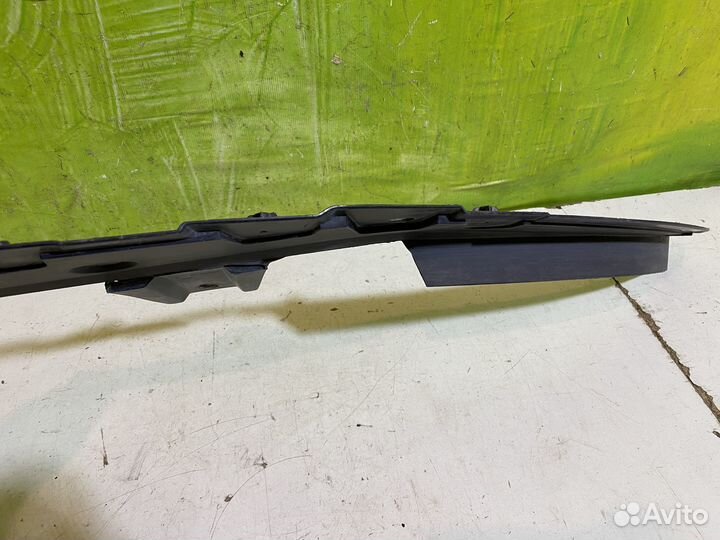 Губа переднего бампера левая Mazda CX-7