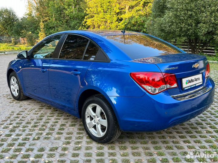 Chevrolet Cruze 1.6 МТ, 2011, 195 000 км