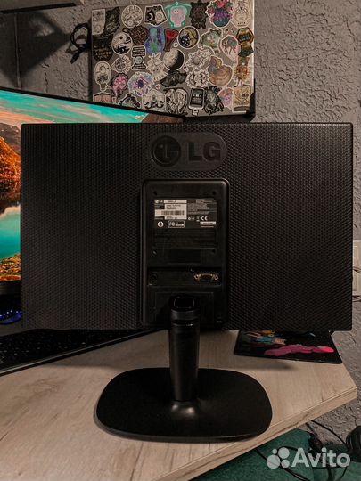 Монитор LG 19M35AA