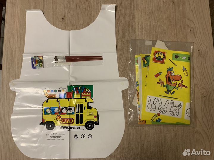 Краски и кисти для рисования