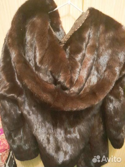 Шубка норковая женская