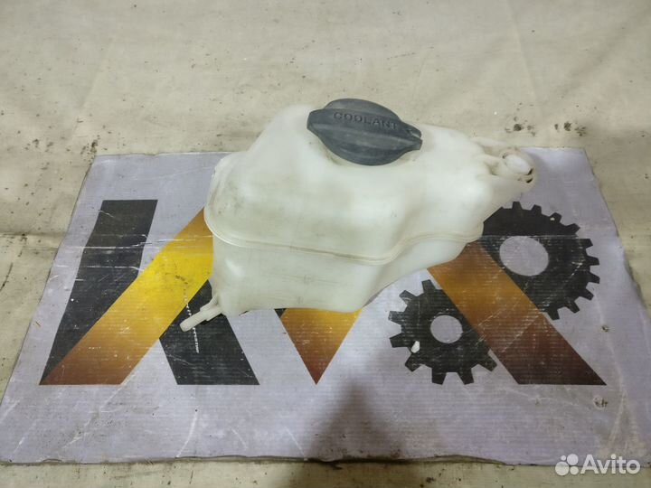 Хендай Сантафе 2012- Бачок расширительный 12319