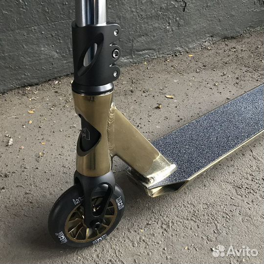 Самокат трюковой