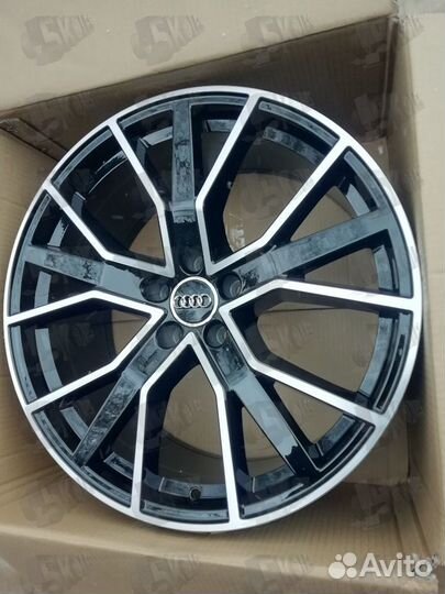 Литые диски на Audi Q7 Q8 R21