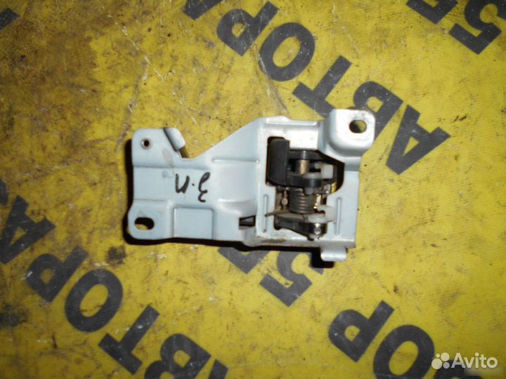 Ручка двери внутренняя левая для Mitsubishi Galant