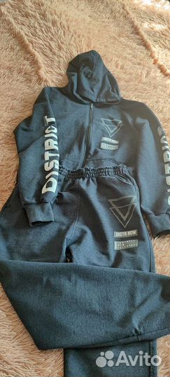 Спортивный костюм для подростка