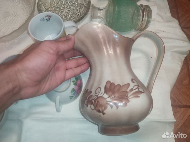 Чашки кружки блюда вазы посуда