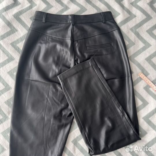 Брюки экокожа черные 42-44