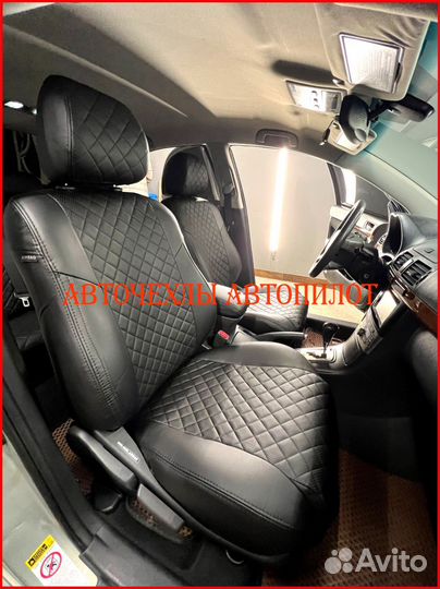 Чехлы Автопилот Toyota Avensis 2 из экокожи чёрные