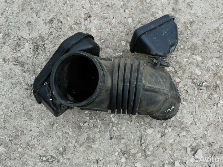 Патрубок с резонаторами hyundai santa фе