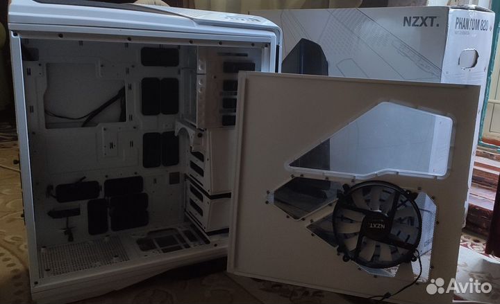 Nzxt Phantom 820 белый