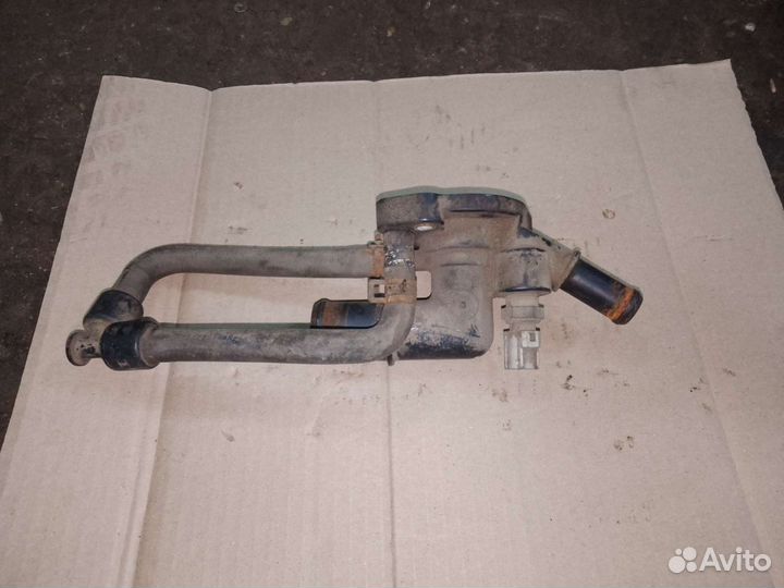 Корпус термостата Ford Focus 1