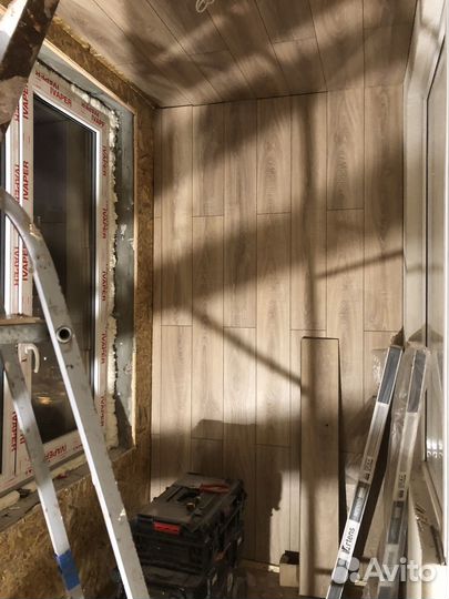 Утепление и обшивка балконов