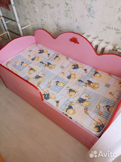Кровать детская и матрас