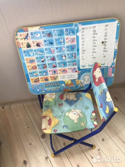 Детский стол и стул