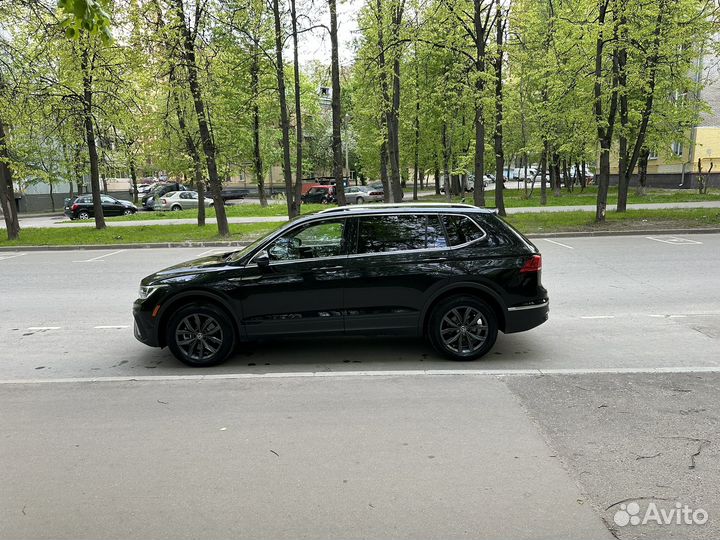 Volkswagen Tiguan 2.0 AMT, 2022, 11 500 км