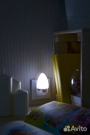Ночник в розетку с выключателем, 3LED-одноцвет