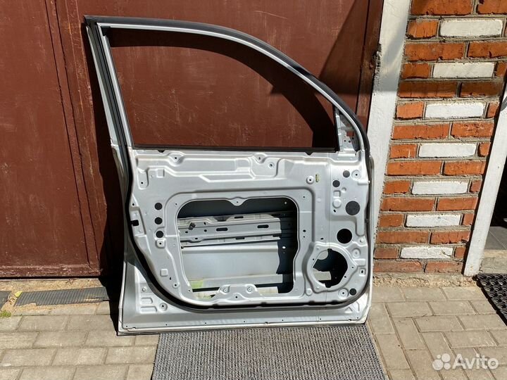 Дверь nissan x trail т31 левая передняя