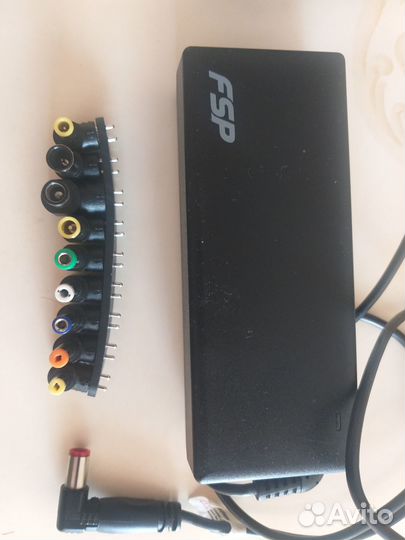 Блок питания для ноутбука с переходниками