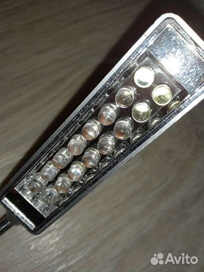 Лампа настольная на батарейках