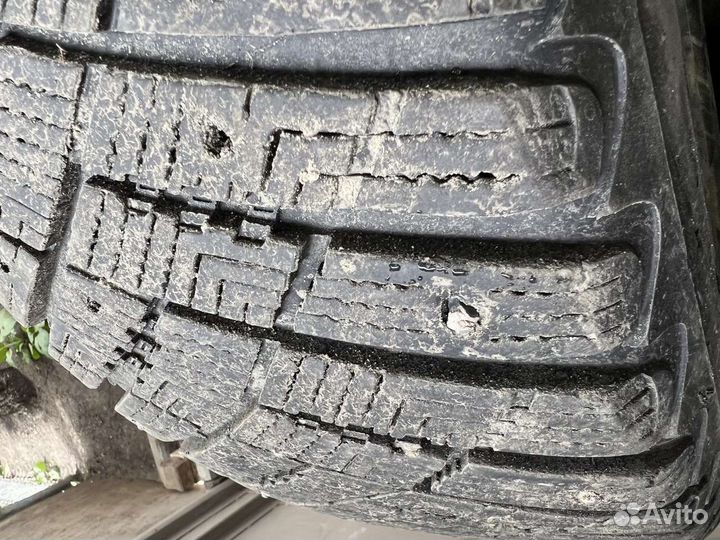 Goodyear UltraGrip Ice Arctic SUV 235/60 R17 106T