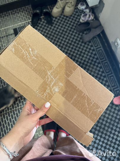 Коробка с вещами