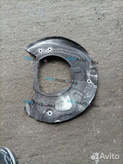 Тормозной щиток передний правый BMW X5 E70 рест