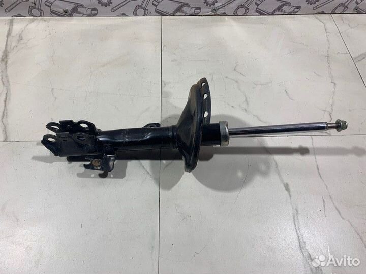 Амортизатор передний правый Lexus Rx 2