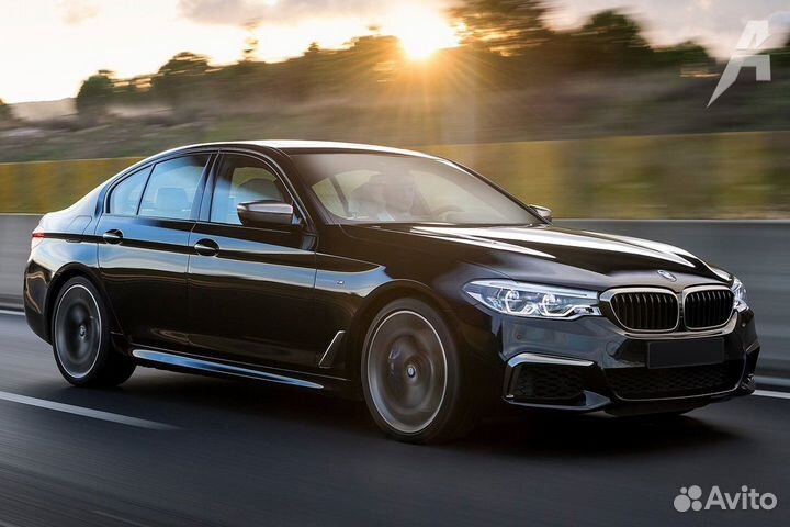 Лобовое стекло BMW5 G30