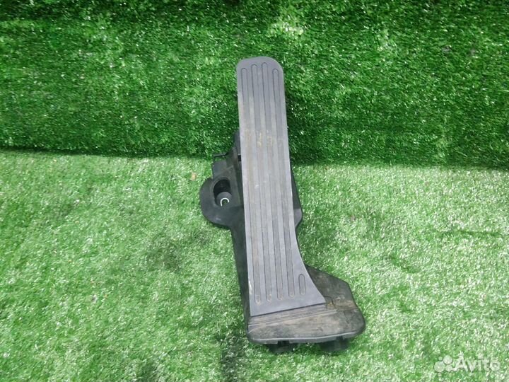 Педаль газа VW Scirocco