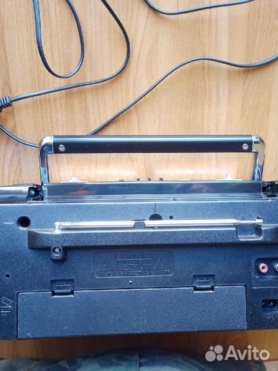 Двухкассетная магнитола