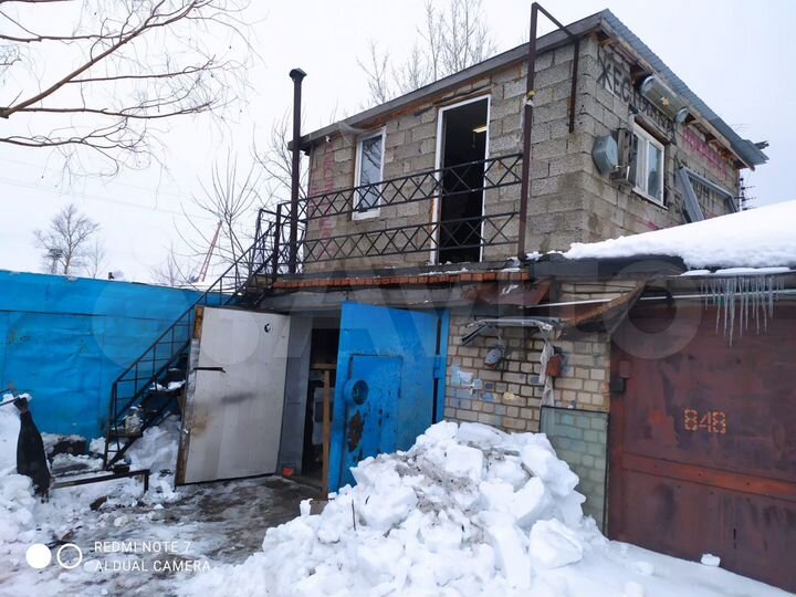 Гараж, > 30 м²