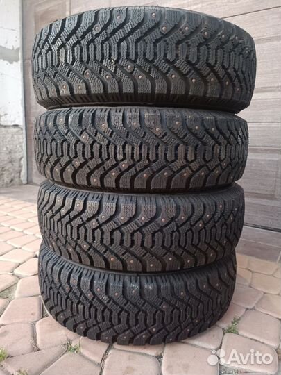 Goodyear UltraGrip 500 175/70 R13 82