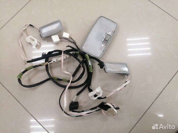 Плафон подсветки салона Toyota Corolla E150 1nrfe