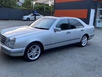 Mercedes-Benz E-класс 2.4 MT, 1998, 400 000 км, с пробегом, цена 550 000 руб.